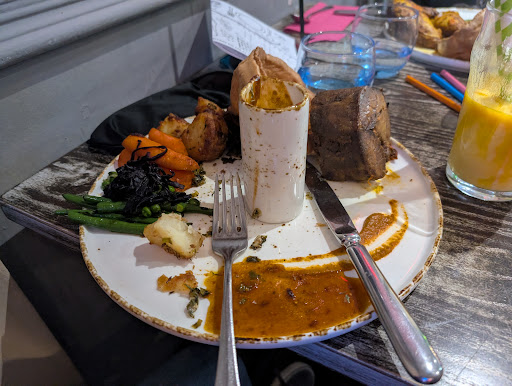 Photo of Taj Tandoori - 64 Cherry Hinton Rd, Cambridge CB1 7AA